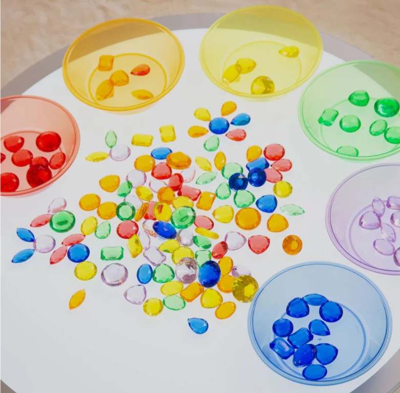 Conjunto de 144 joyas de colores